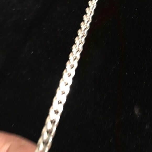 Silver Tone Grey Stone Necklace! - Picture 10 of 11